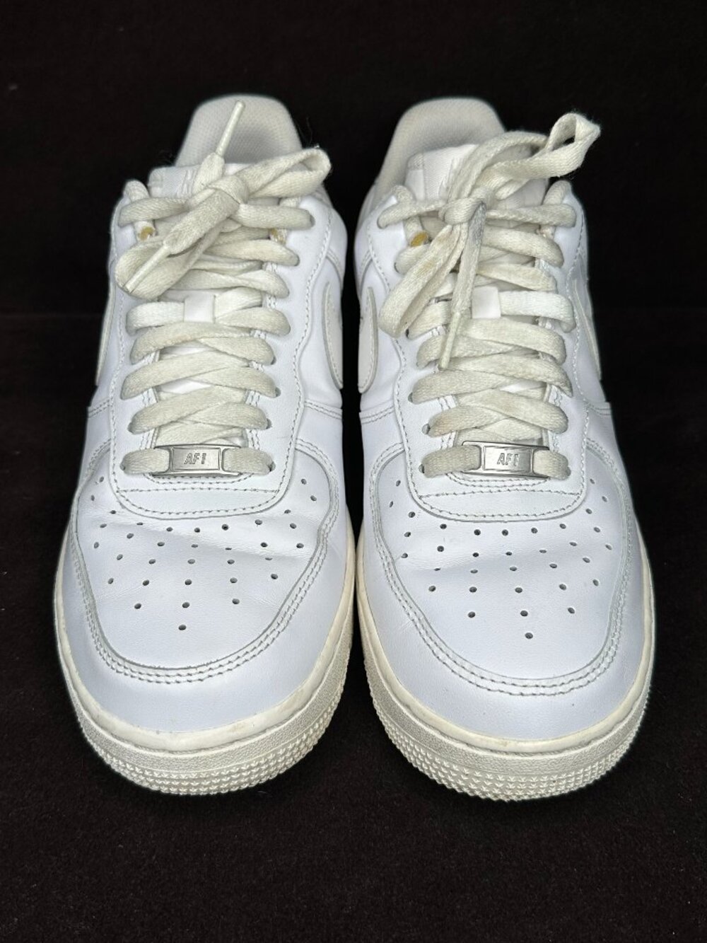 Nike Air Force 1 Low '07 Triple White Sneakers CW2288-111 Men's Size 9